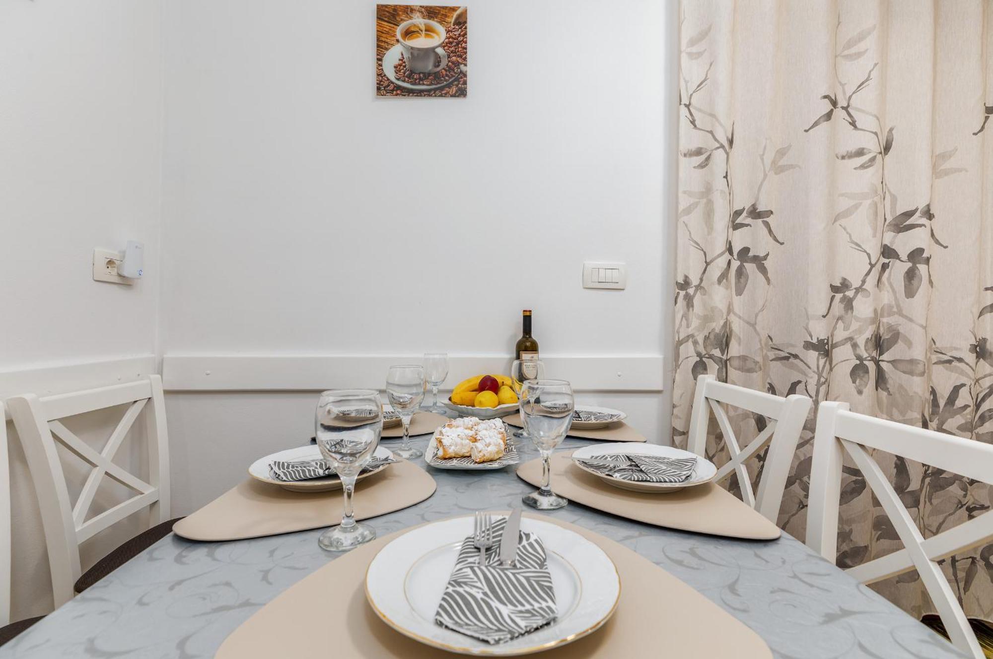 Gardenia Apartment